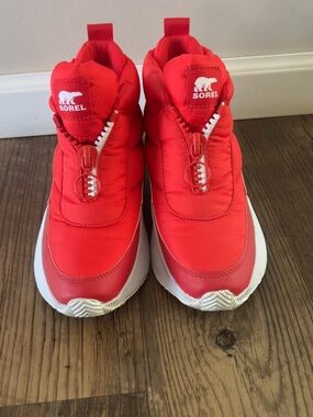 Sorel Red Puffer Zip-Up Sneakers